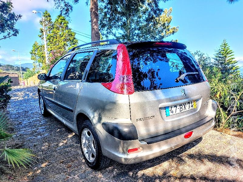 PEUGEOT 206 1.4 HDI SW Gasóleo 