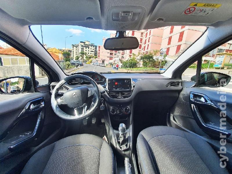 PEUGEOT 208 1.2 PureTech Style 83cv 5p (12/2017) Gasolina 