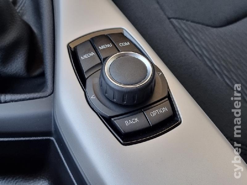 BMW Serie 1 116d 116cv Line Sport 5p 2017 Gasóleo 