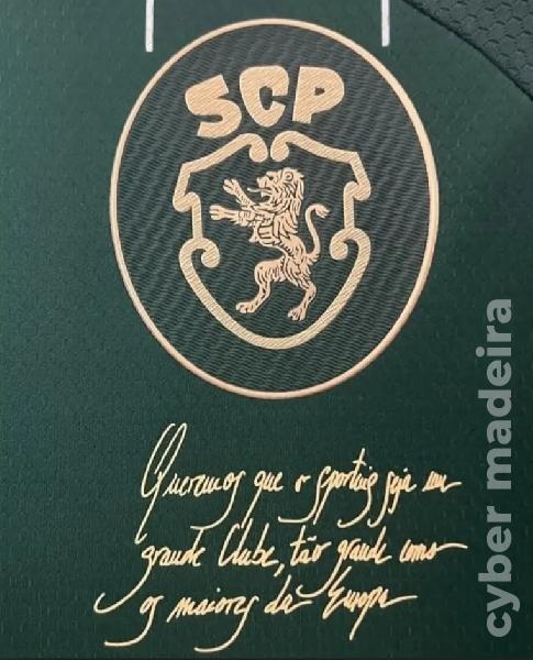 Camisola Comemorativa Sporting CP 5 Violinos 24/25 (Nova com etiqueta - Tamanho M) 