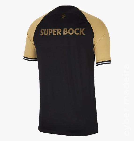 Camisola Comemorativa CR7 Sporting CP 23/24 (Nova com etiqueta - Tamanho M) 