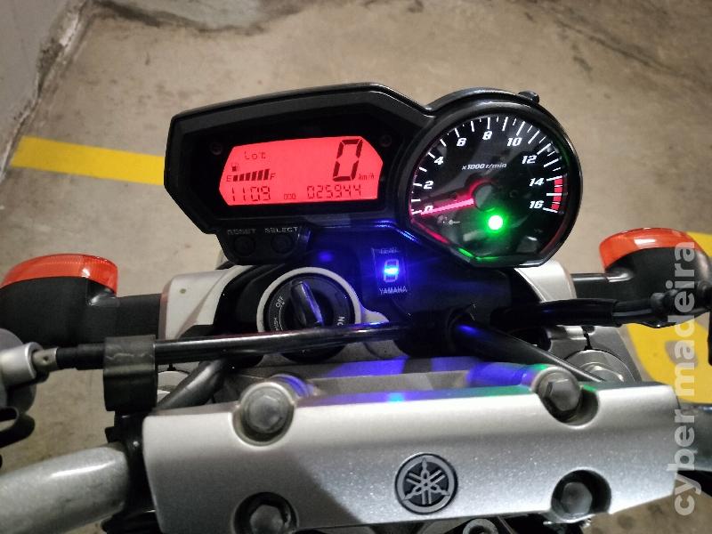 Yamaha FZ6N S2 600 cc Sport, turismo 