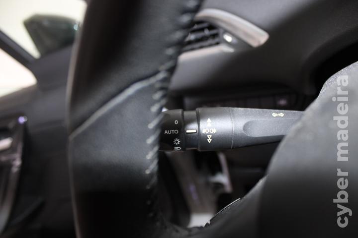 PEUGEOT 208 1.2 VTi Active Gasolina 