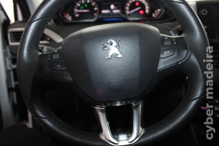 PEUGEOT 208 1.2 VTi Active Gasolina 