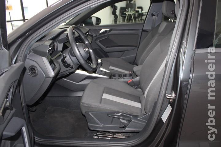 AUDI A3 30 TDi 2.0 Advance Gasóleo 