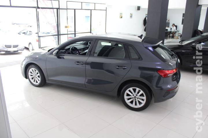 AUDI A3 30 TDi 2.0 Advance Gasóleo 