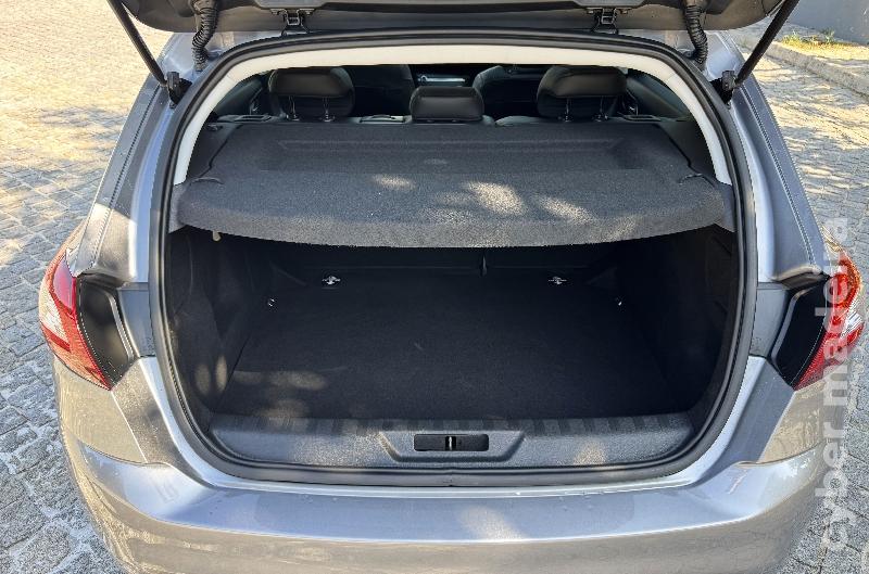PEUGEOT 308 1.2 e-THP Feline Gasolina 