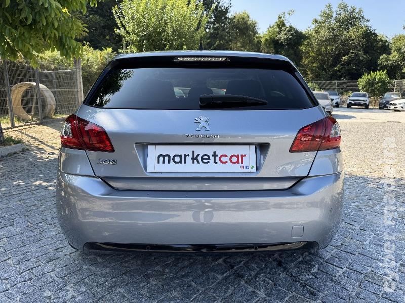 PEUGEOT 308 1.2 e-THP Feline Gasolina 