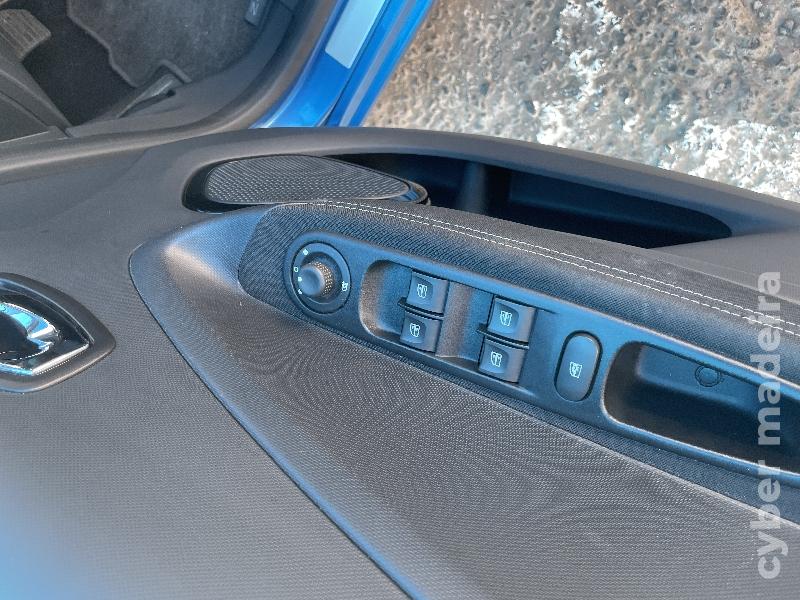 RENAULT ZOE Elétrico 109 cv / 80 kW Eléctrico 