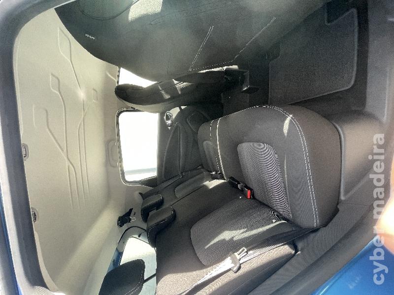 RENAULT ZOE Elétrico 109 cv / 80 kW Eléctrico 