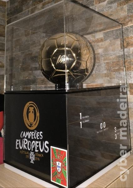 Bola de ouro 24k