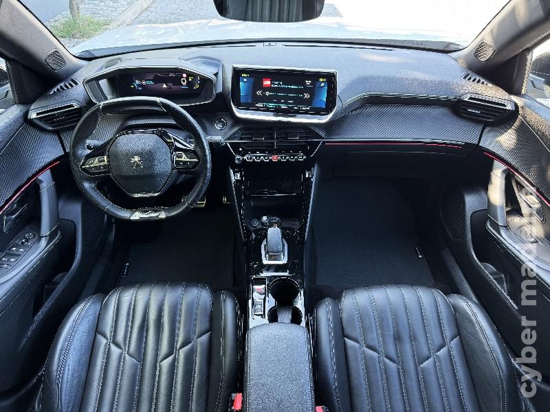 PEUGEOT 2008 e-2008 GT Eléctrico 