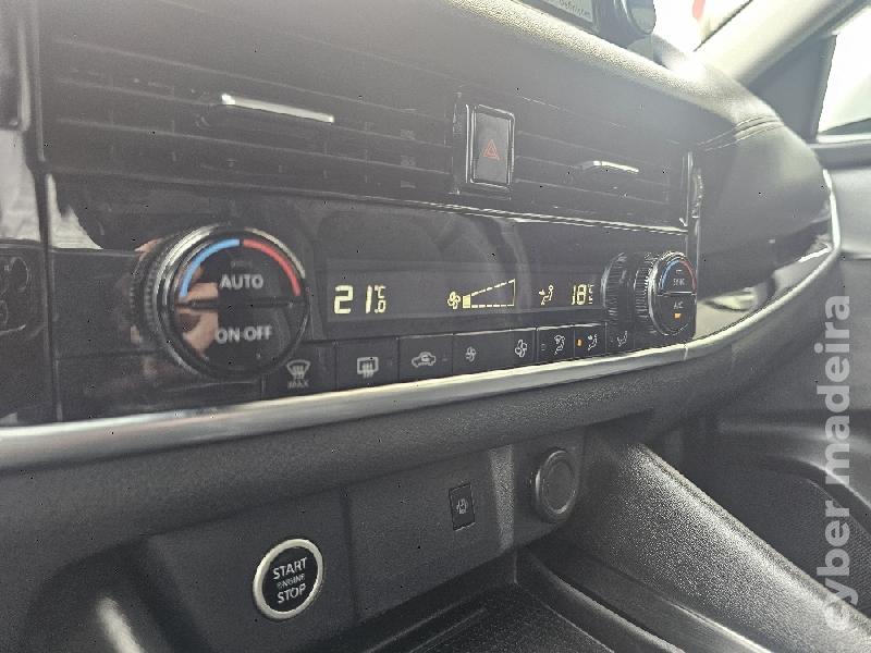 NISSAN QASHQAI QASHQAI MHEV 1.3 DIG-T N-Connecta 158cv Xtronic CVT (2022) Gasolina 