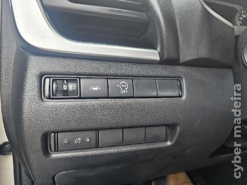 NISSAN QASHQAI QASHQAI MHEV 1.3 DIG-T N-Connecta 158cv Xtronic CVT (2022) Gasolina 