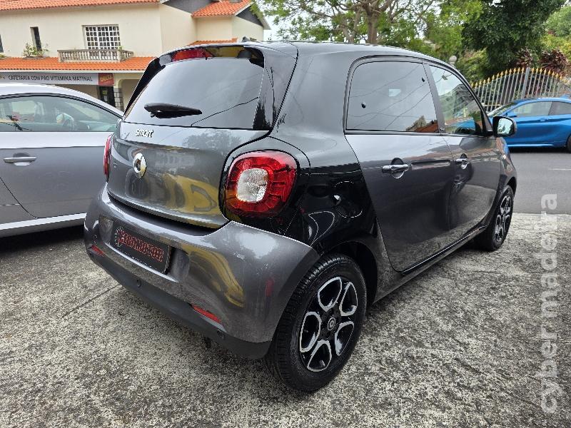 SMART FORFOUR 0.9 TURBO PASSION AUTOMÁTICO 90CV Gasolina