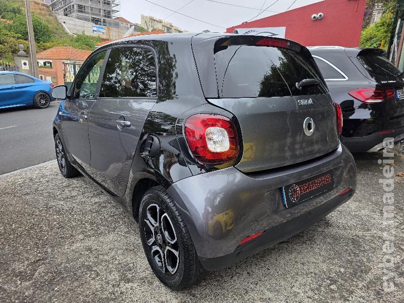 SMART FORFOUR 0.9 TURBO PASSION AUTOMÁTICO 90CV Gasolina