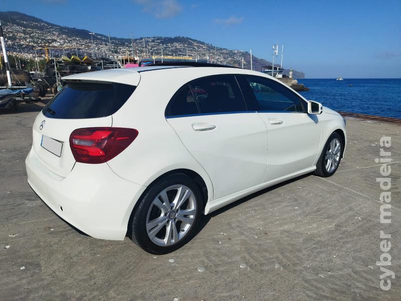 MERCEDES A A200CDI Urban Gasóleo