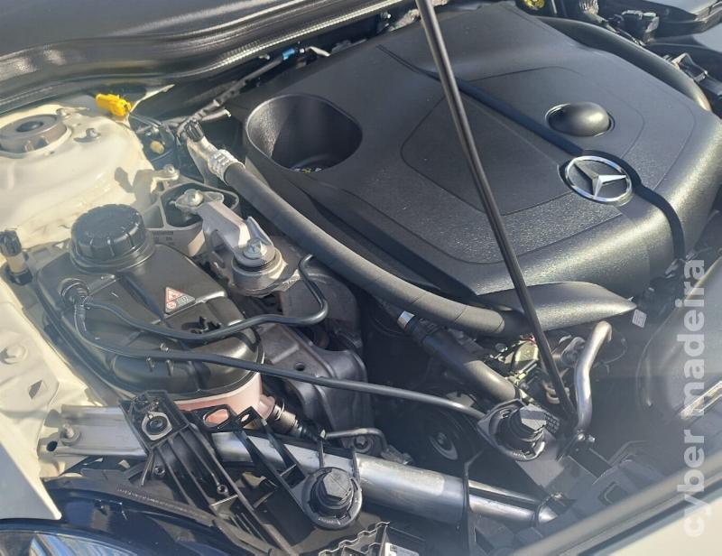 MERCEDES A A200CDI Urban Gasóleo
