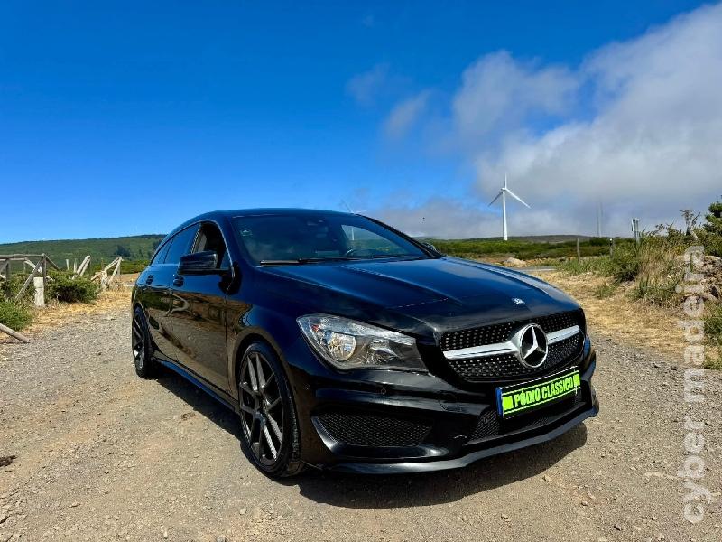 MERCEDES CLA 220D AMG Gasóleo