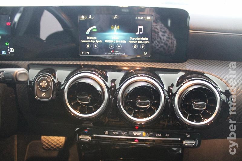 MERCEDES A 180D Progressive Caixa Automática Gasóleo