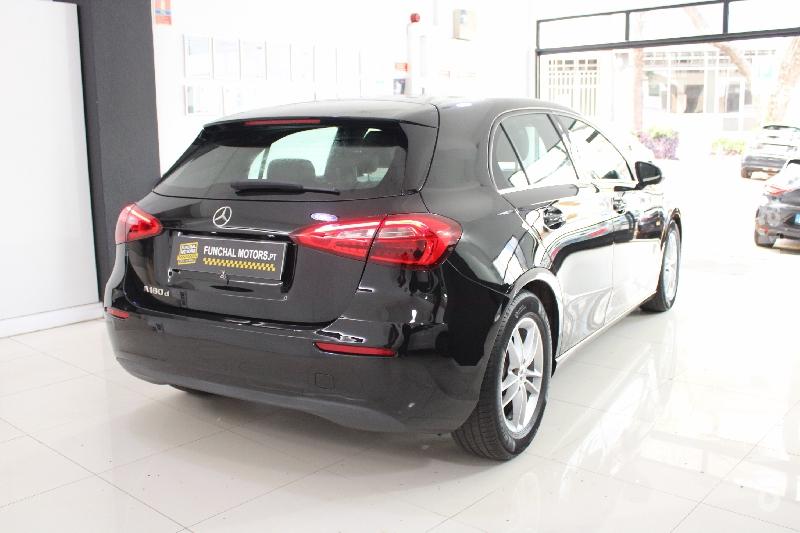 MERCEDES A 180D Progressive Caixa Automática Gasóleo