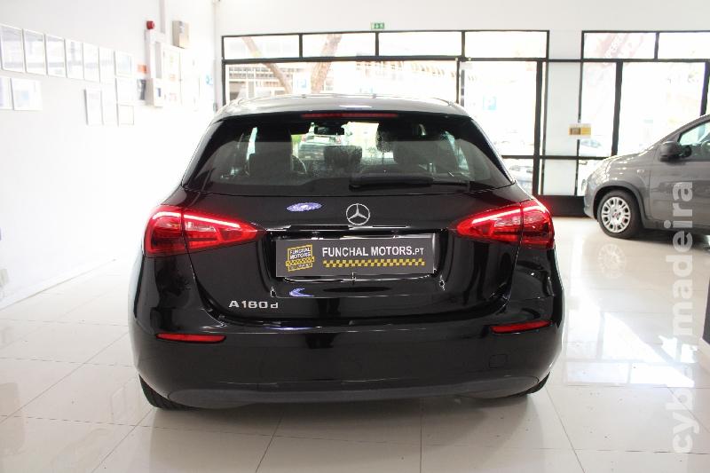 MERCEDES A 180D Progressive Caixa Automática Gasóleo
