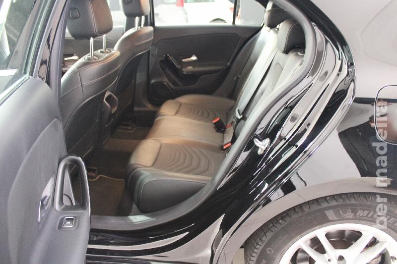 MERCEDES A 180D Progressive Caixa Automática Gasóleo