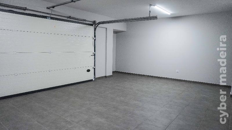 Moradia T4 para Venda