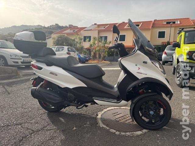 Piaggio MP3 - HPE 400 Sport 400 cc Scooter