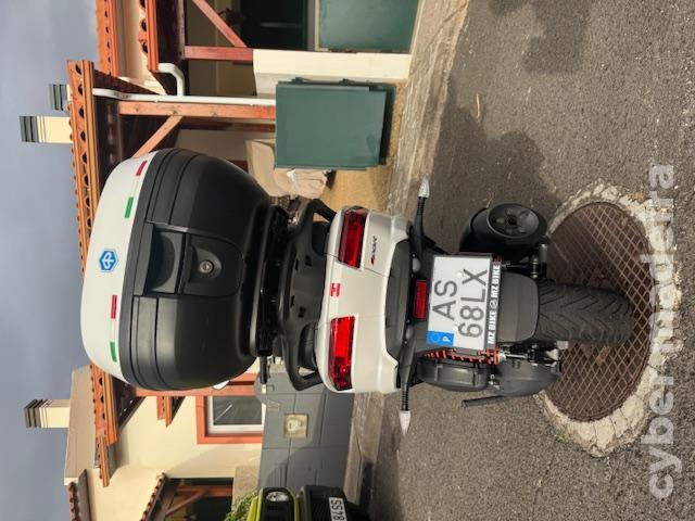 Piaggio MP3 - HPE 400 Sport 400 cc Scooter
