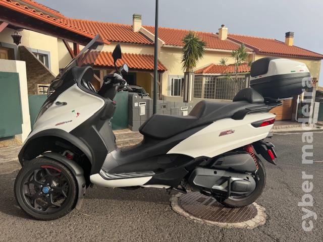 Piaggio MP3 - HPE 400 Sport 400 cc Scooter