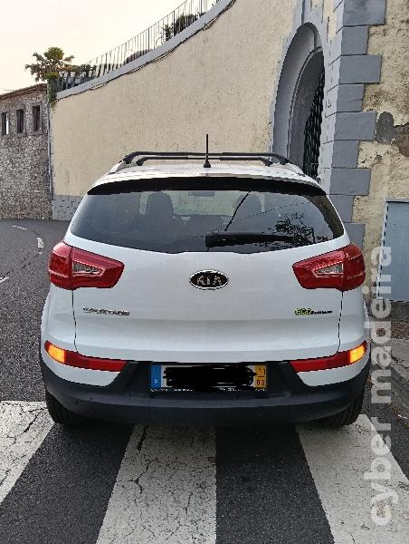 KIA SPORTAGE 1.7crdi full extras Gasóleo
