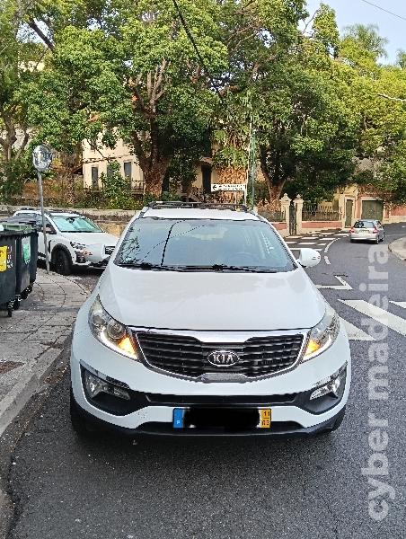 KIA SPORTAGE 1.7crdi full extras Gasóleo