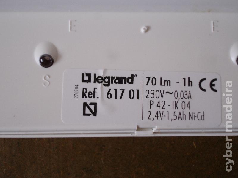 Luz de emergencia LEGRAND ref 617 01