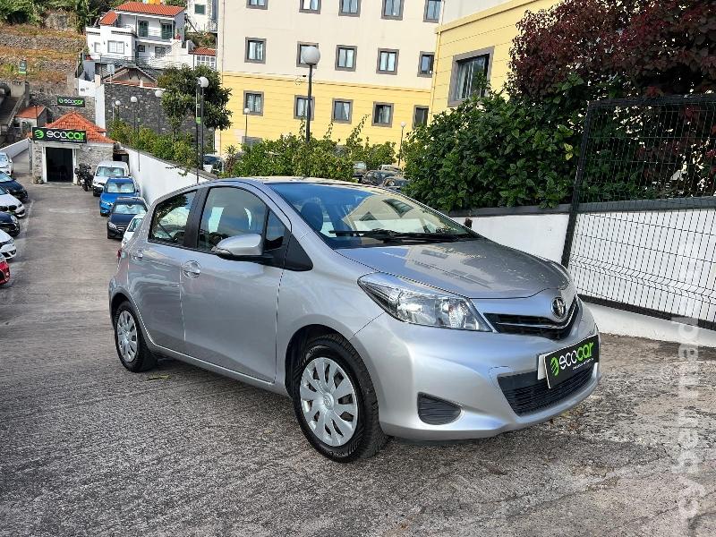 TOYOTA YARIS 1.4 D-4D 90 cv Gasóleo
