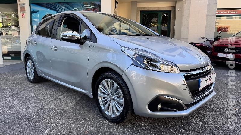 PEUGEOT 208 1.2 STYLE Gasolina