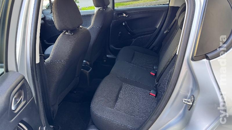 PEUGEOT 208 1.2 STYLE Gasolina