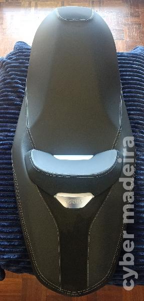 Assento baixo para Xmax 300 (2023-2025)