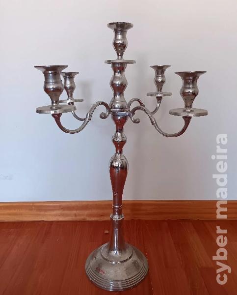 Candelabros Kare Design - Decoração Elegante