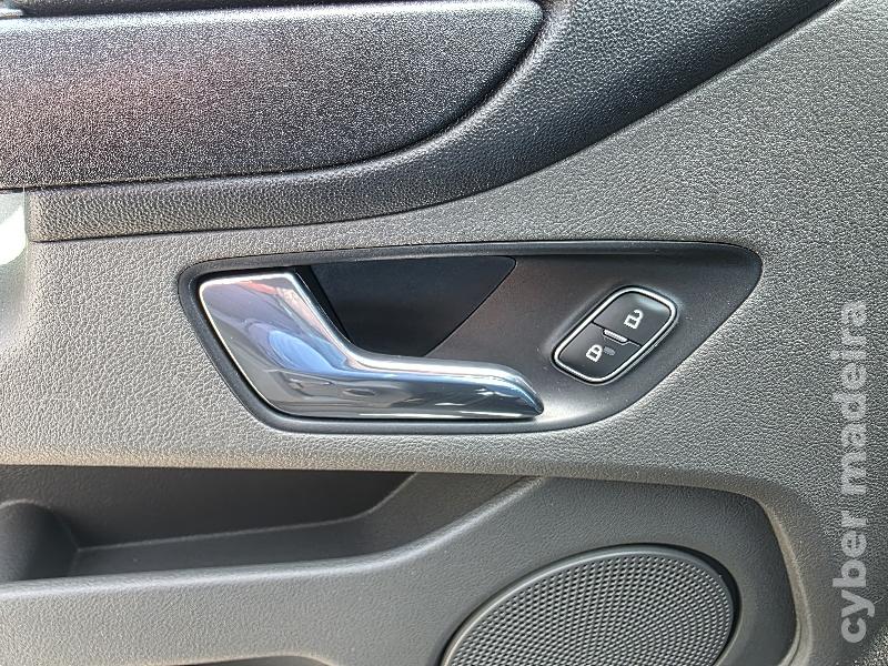 FORD TRANSIT CUSTOM L2 H1 2.0 TDCI TREND 9 LUGARES Gasóleo