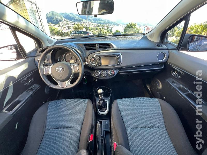TOYOTA YARIS 1.4 D-4D 90 cv Gasóleo