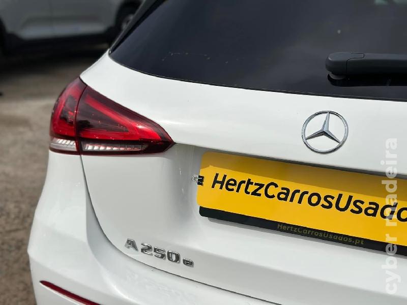 MERCEDES A 250e Pack AMG LINE 1.3 PHEV Híbrido