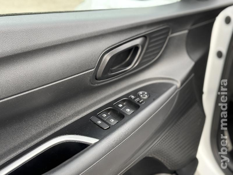 HYUNDAI I20 BAYON 1.2 cONFORT Gasolina