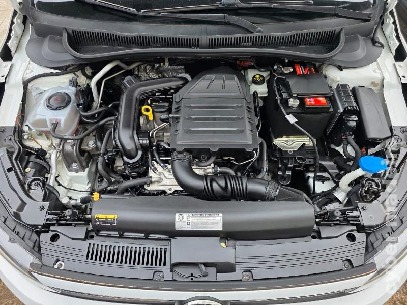 VOLKSWAGEN POLO ConfortLine 1.0 Gasolina