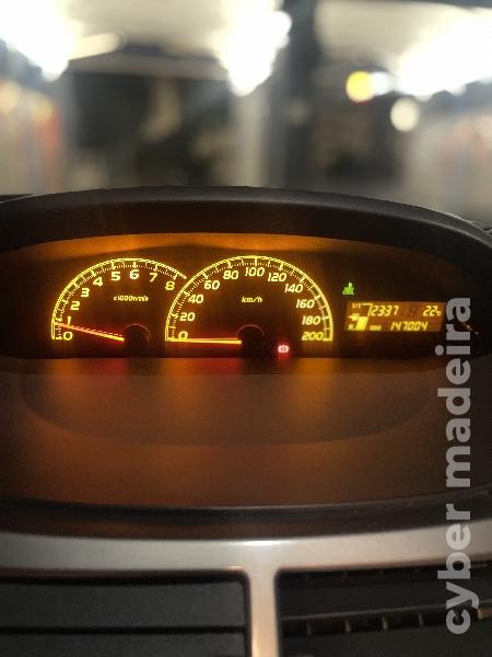 TOYOTA YARIS 1.0 vvt-i rockinrio Gasolina