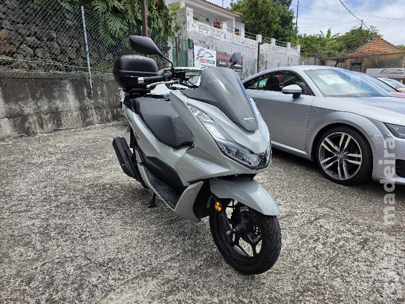 Honda PCX 125 ABS 125 cc Scooter
