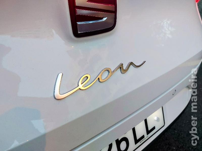 SEAT LEON 2.0-TDI 2023 Gasóleo