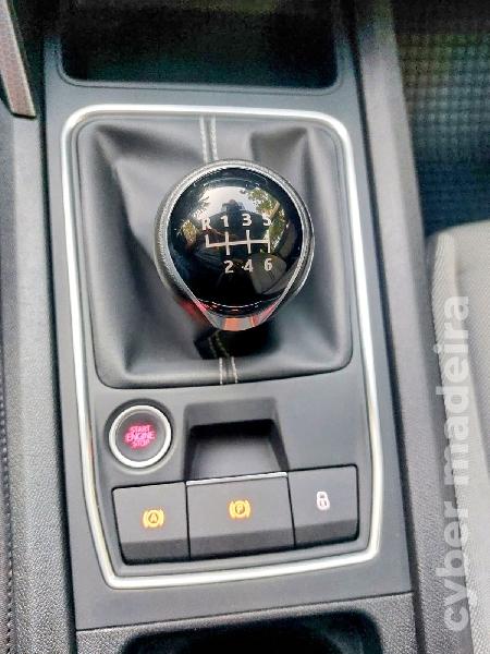 SEAT LEON 2.0-TDI 2023 Gasóleo