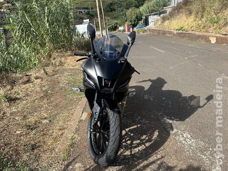 Yamaha R125 125 cc Supersport