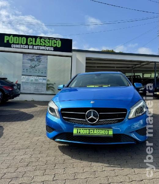 MERCEDES A A180 Urban 1.5 Dci Gasóleo